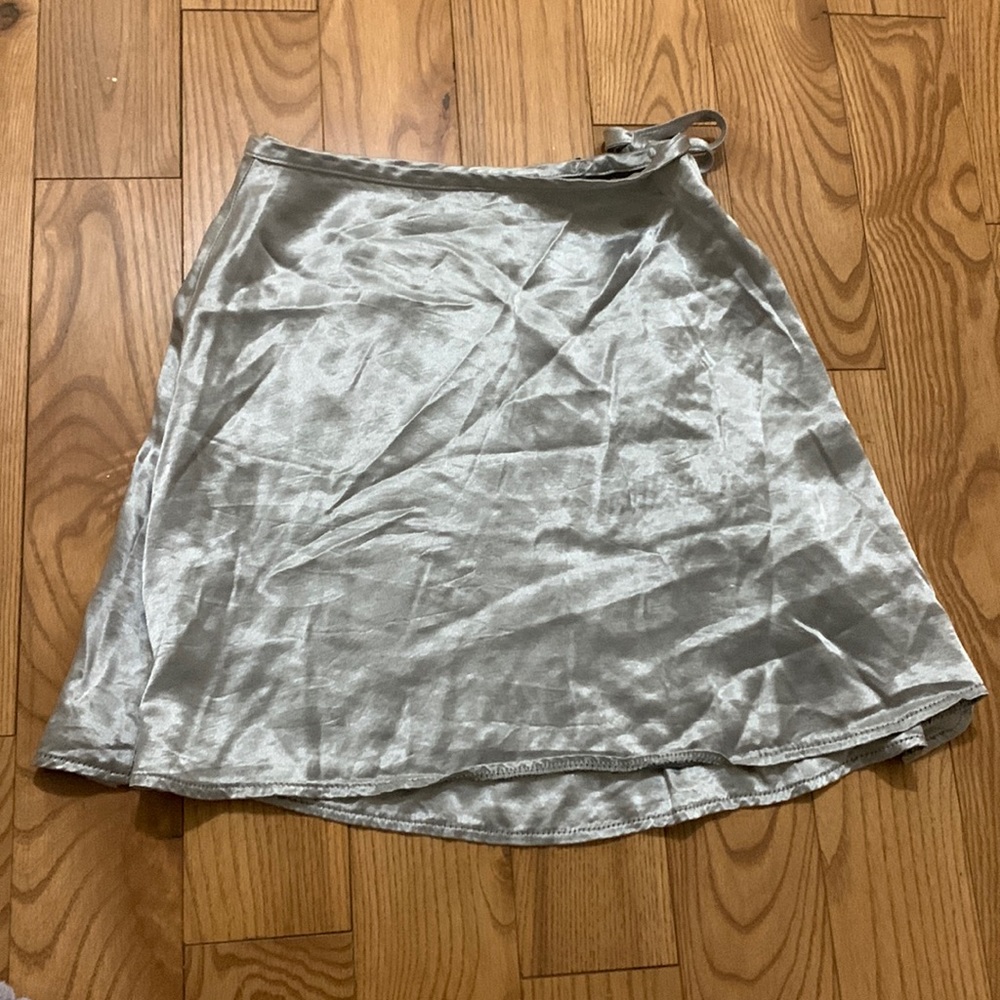 Vintage Le Chateau silver skirt